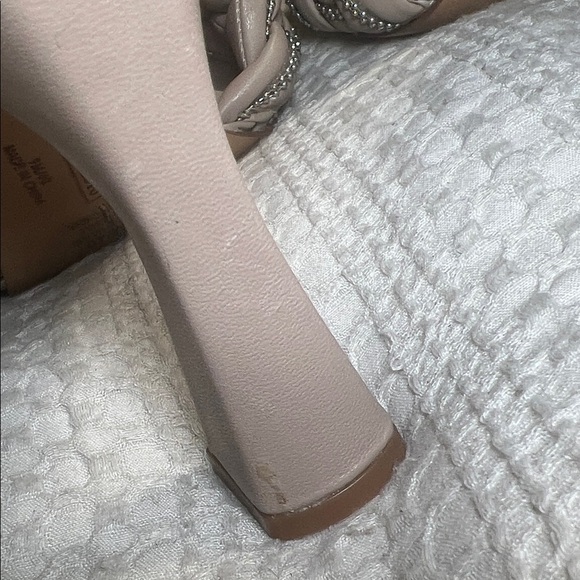Vince Camuto Women's Beige Braided Sandals size 9 - Picture 5 of 9